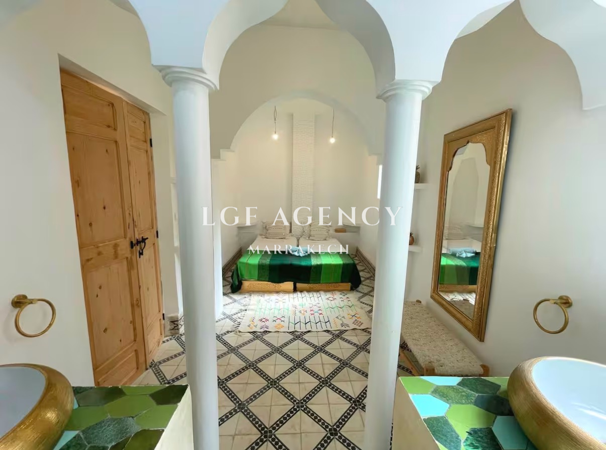 RIAD LYDIA - BEN SALAH